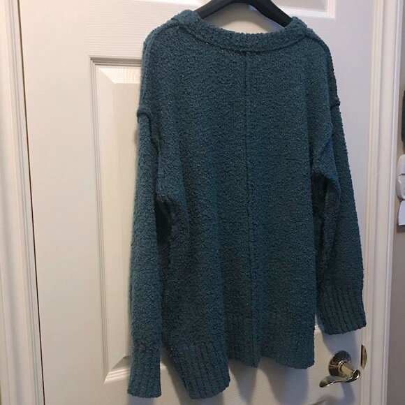 Cute BECOOL Turquoise (Blue/Green)Sweater with Fun Seam Detail on Back & Sleeves - Picture 6 of 13